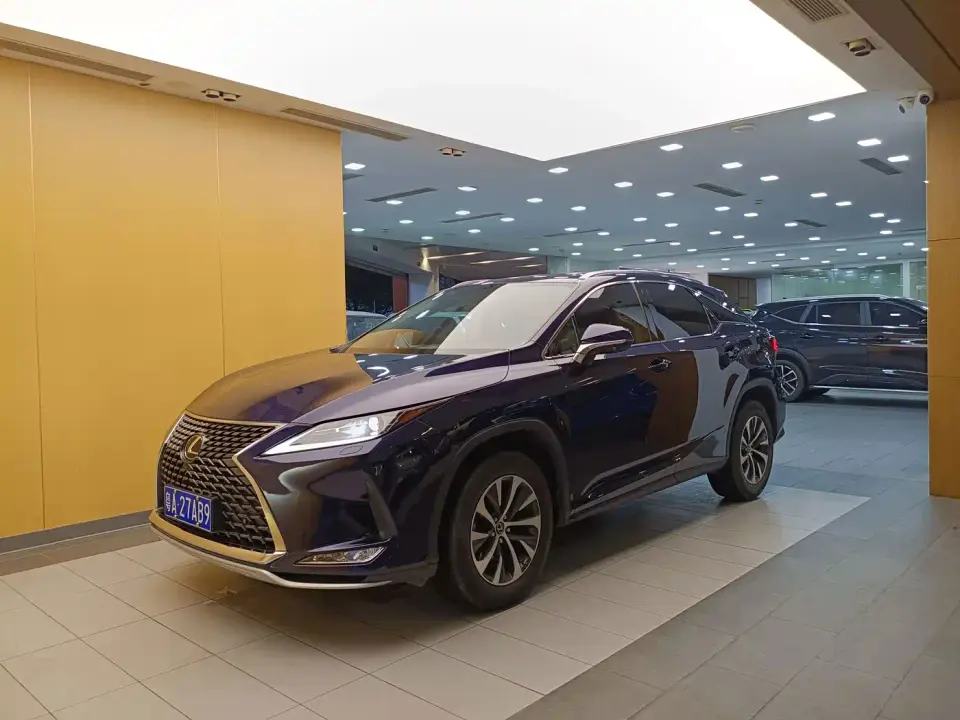 Lexus RX Facelift 300 2WD Elite Edition 2022