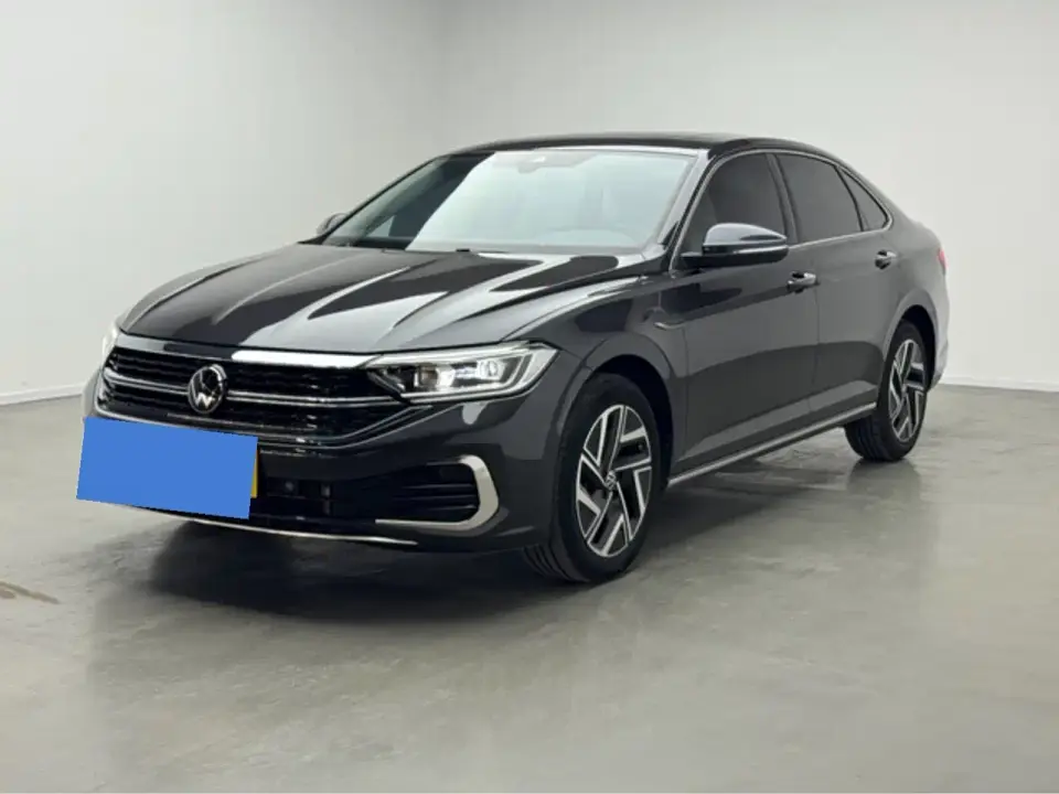 Volkswagen Sagitar 300TSI DSG Surpass Edition 2024