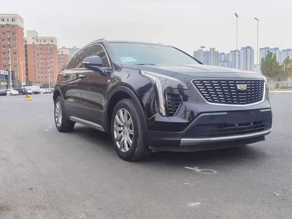 Cadillac XT4 28T FWD Leading Edition 2020