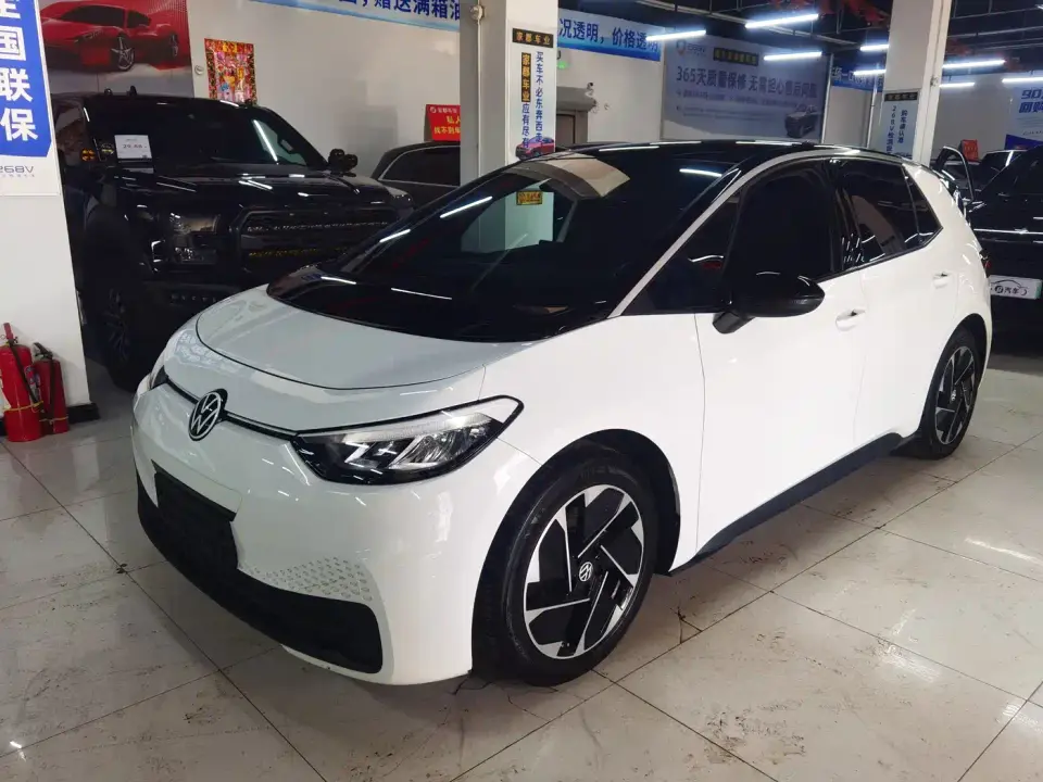Volkswagen ID.3 Smart Outstanding Edition 2024