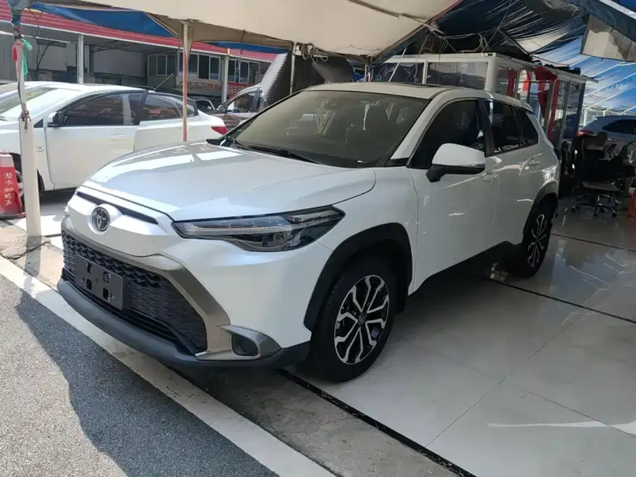 Toyota Frontlander 2.0L CVT Luxury Edition 2022