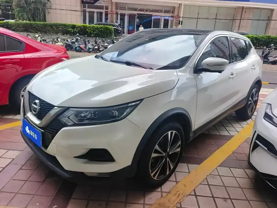 Nissan Qashqai 2.0L CVT Luxury Version 2020