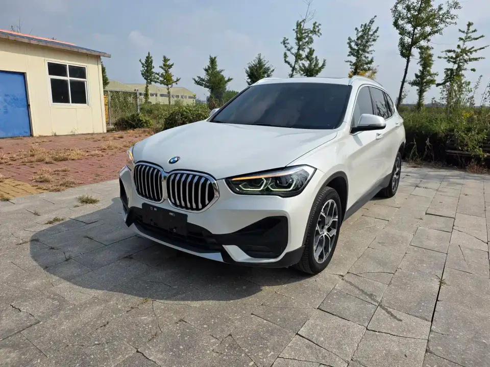 BMW X1 sDrive25Li Leading 2022