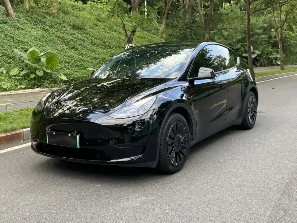 Tesla Model Y Facelift Rear-Wheel Drive Version 2023