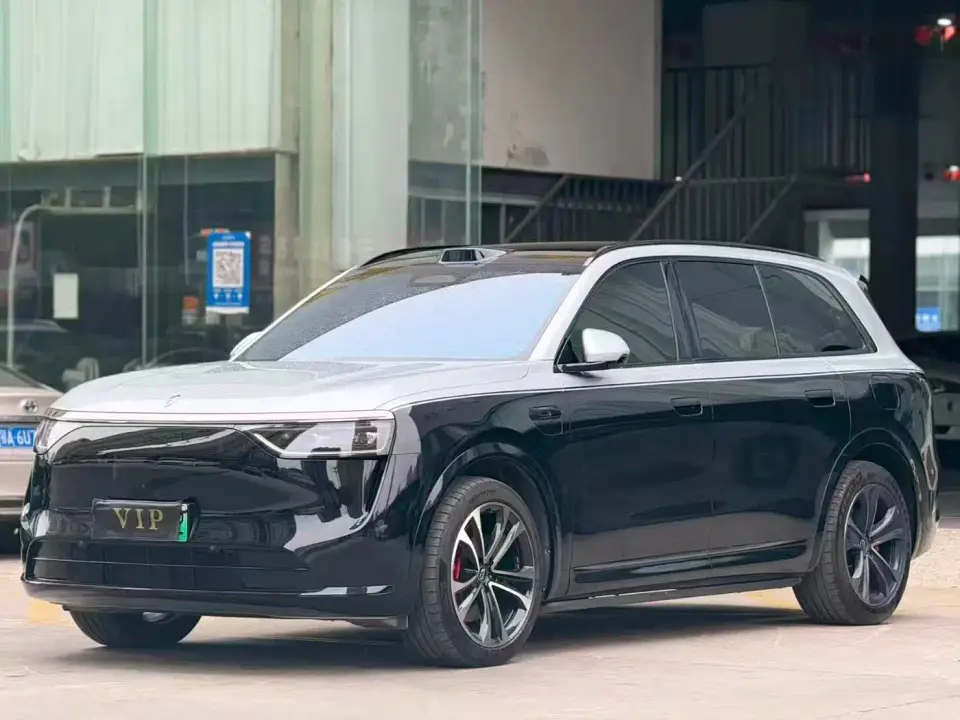 AITO Wenjie AITO M8 Model Extended Range Ultra Edition 53.4kWh 5-Seater 2025