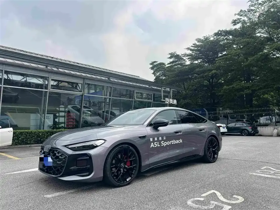 Audi A5L Sportback Model 2.0T Launch Limited Edition 2025