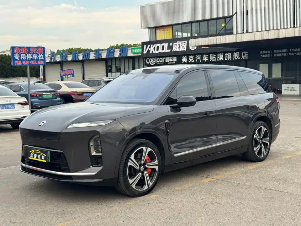 NIO ES8 Model 6-Seat Executive Luxury Edition 2025