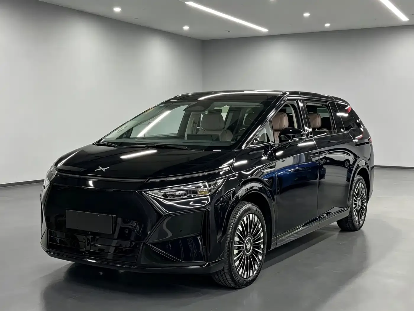 XPeng X9 Extended Range Edition 2025