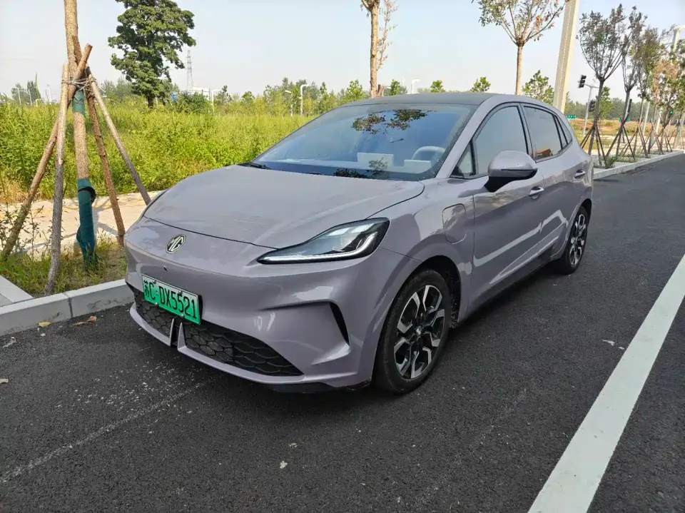 MG MG4 EV Base Model 2025