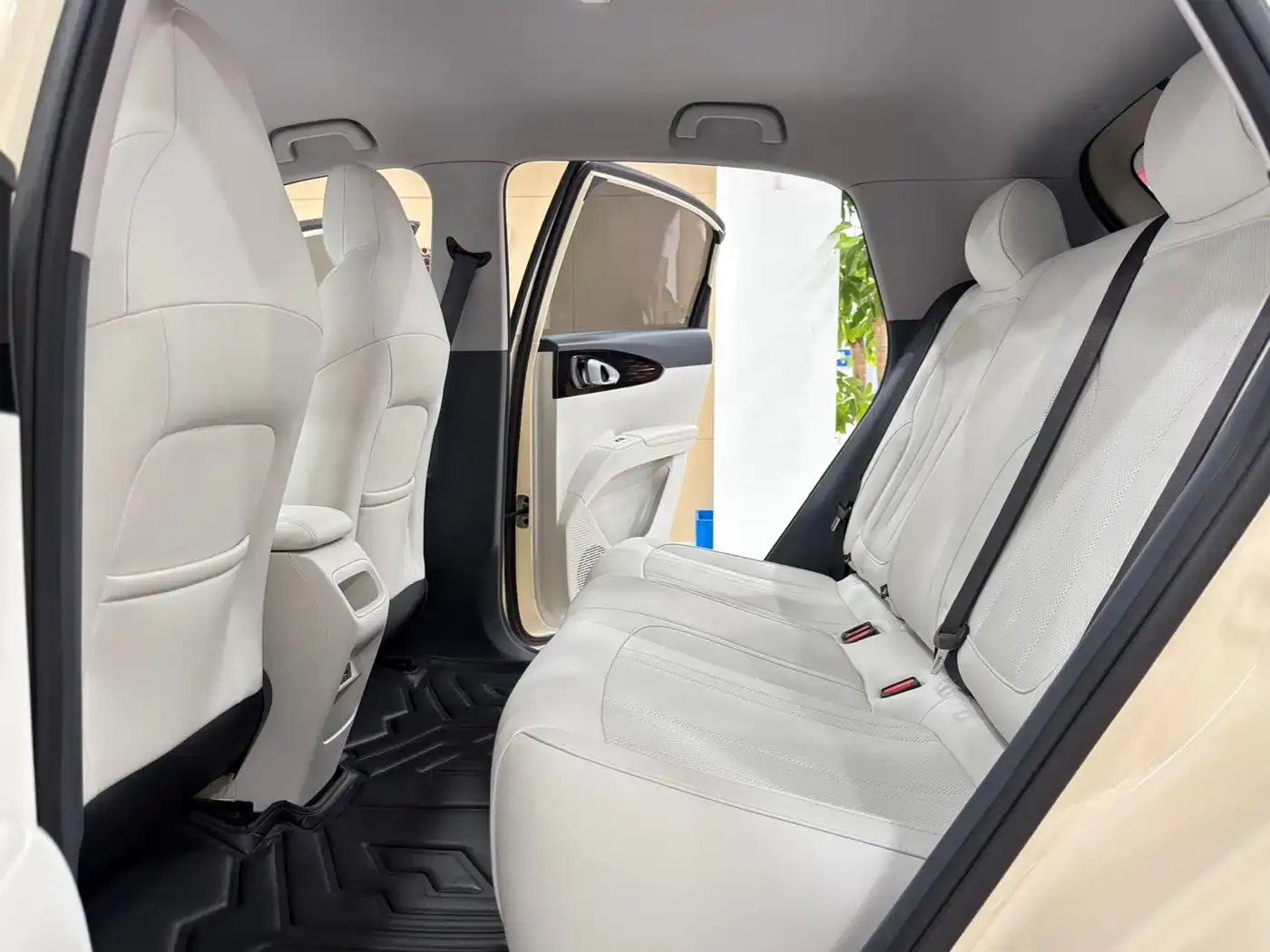 Geely Galaxy Starry Wish 310km Dream Edition 2025 — фото 11
