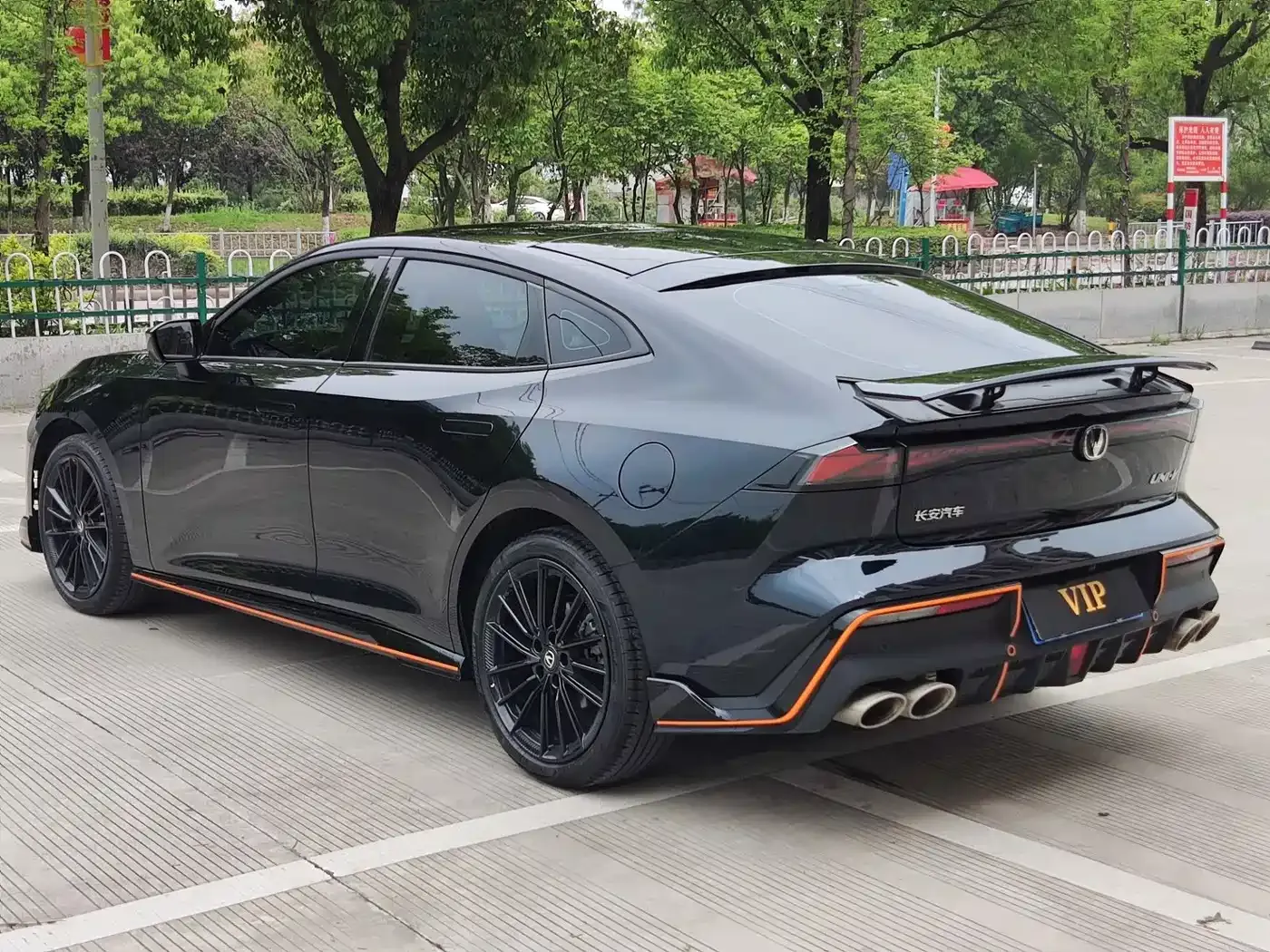 Changan UNI-V 1.5T Sport Edition 2023 — фото 7
