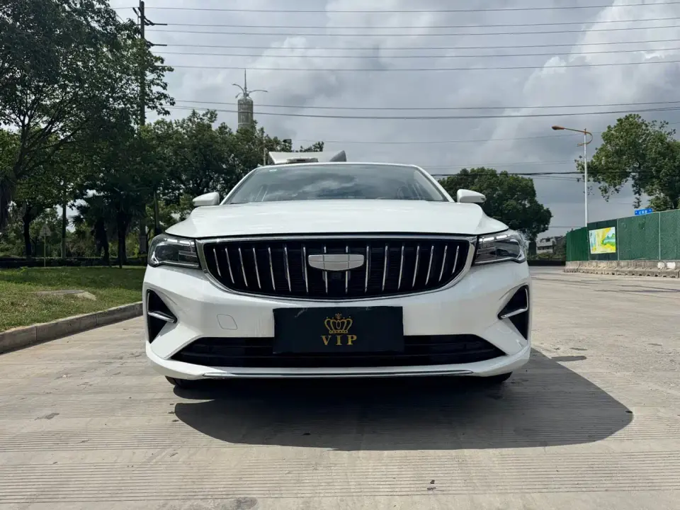 Geely Emgrand 4th Generation 1.5L CVT Luxury 2022