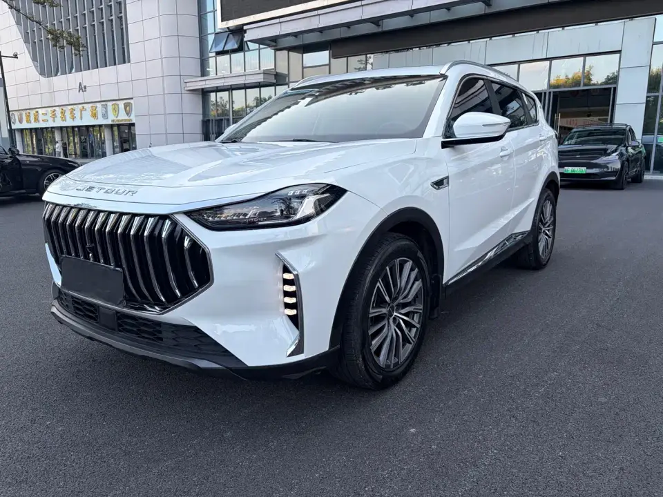 Jetour X70 PLUS Champion Edition 1.5T DCT Champion PRO 7-seater 2024