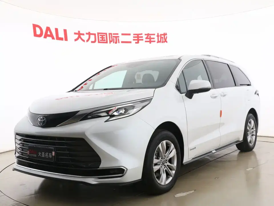 Toyota Sienna 2.5L Hybrid Ultimate Edition 2022