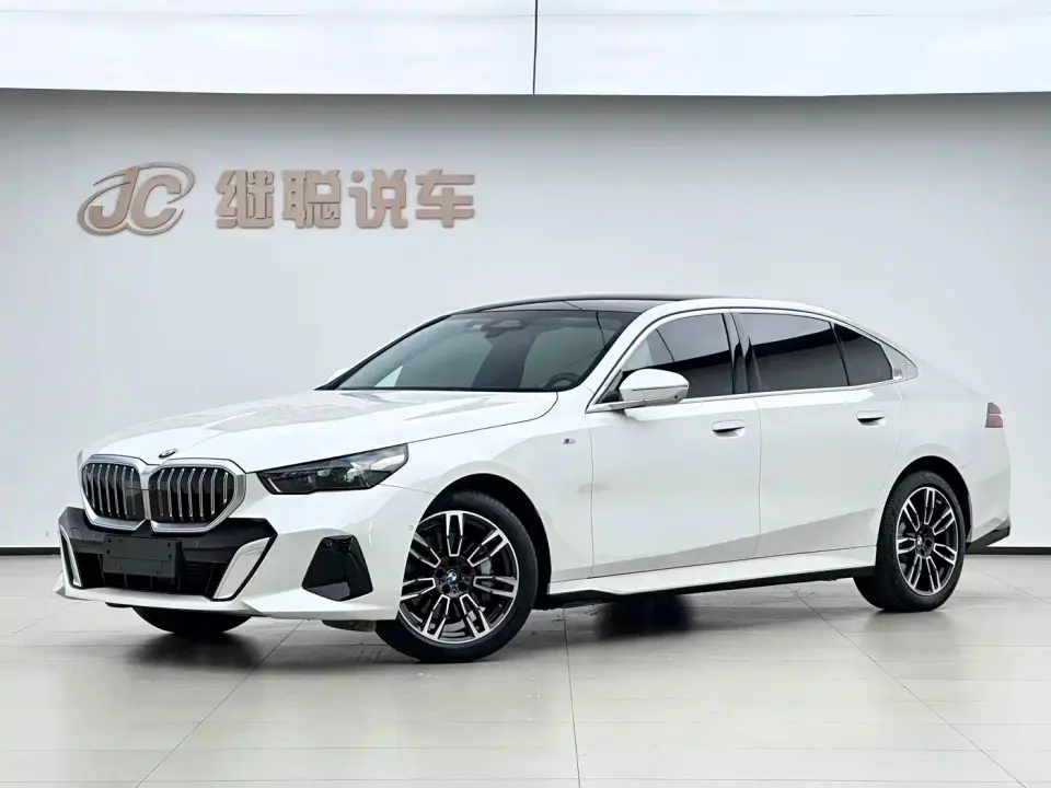 BMW 5 Series 530Li Leading M Sport Package 2024