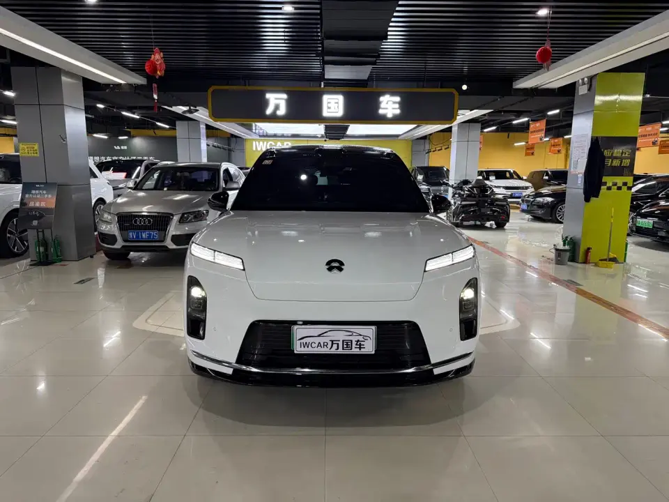 NIO ES8 Model 6-Seat Executive Luxury Edition 2025