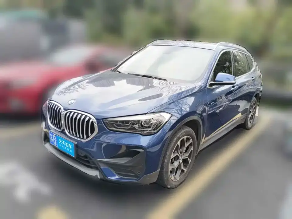 BMW X1 sDrive25Li Leading 2021