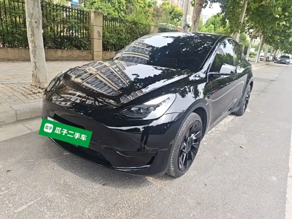 Tesla Model Y Facelift Rear-Wheel Drive Version 2023