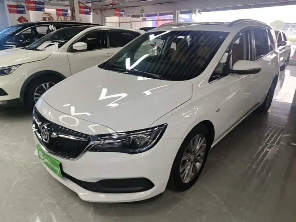 Buick GL6 323T Mild Hybrid Connected Luxury 2022