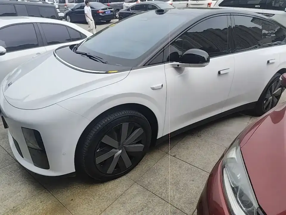 Li Auto i6 4WD Base Model 2026