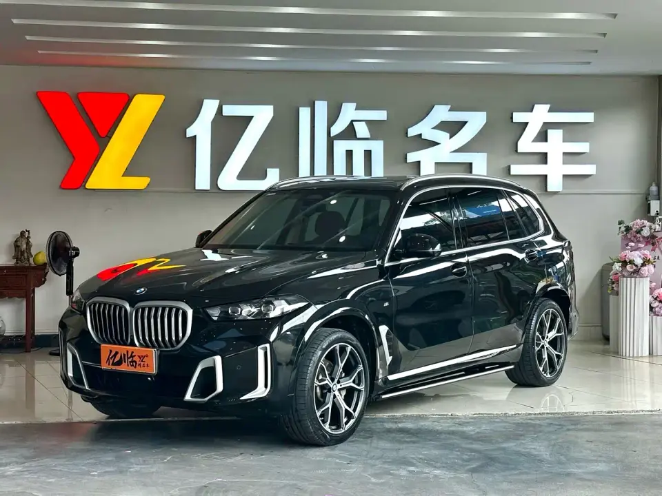 BMW X5 xDrive 30Li Premium M Sport Package 2024