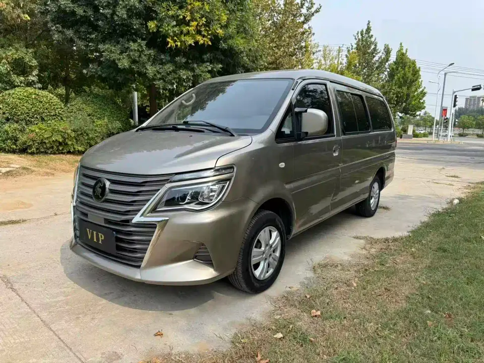 Dongfeng Fengxing Lingzhi M5L 1.6L Basic 7-seater 2024