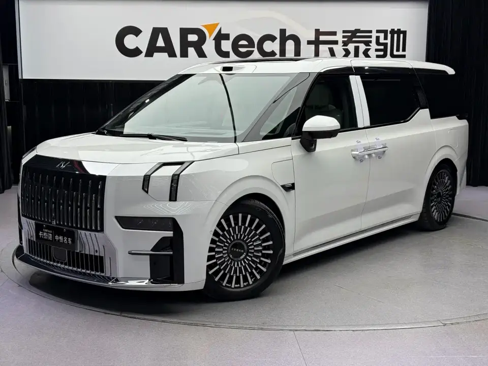 Zeekr 009 6-seat Executive AWD 108kWh 2025