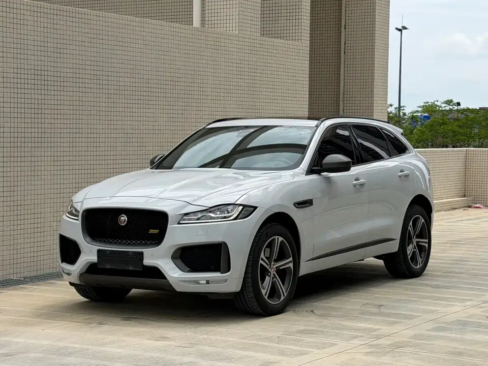 Jaguar F-PACE 300-Sport 2021