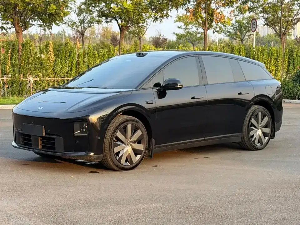 Li Auto i6 4WD Base Model 2026