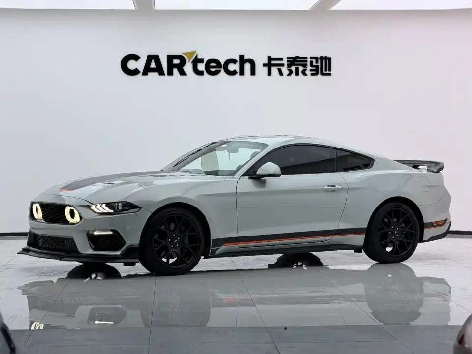 Ford Mustang 2.3L EcoBoost 2020