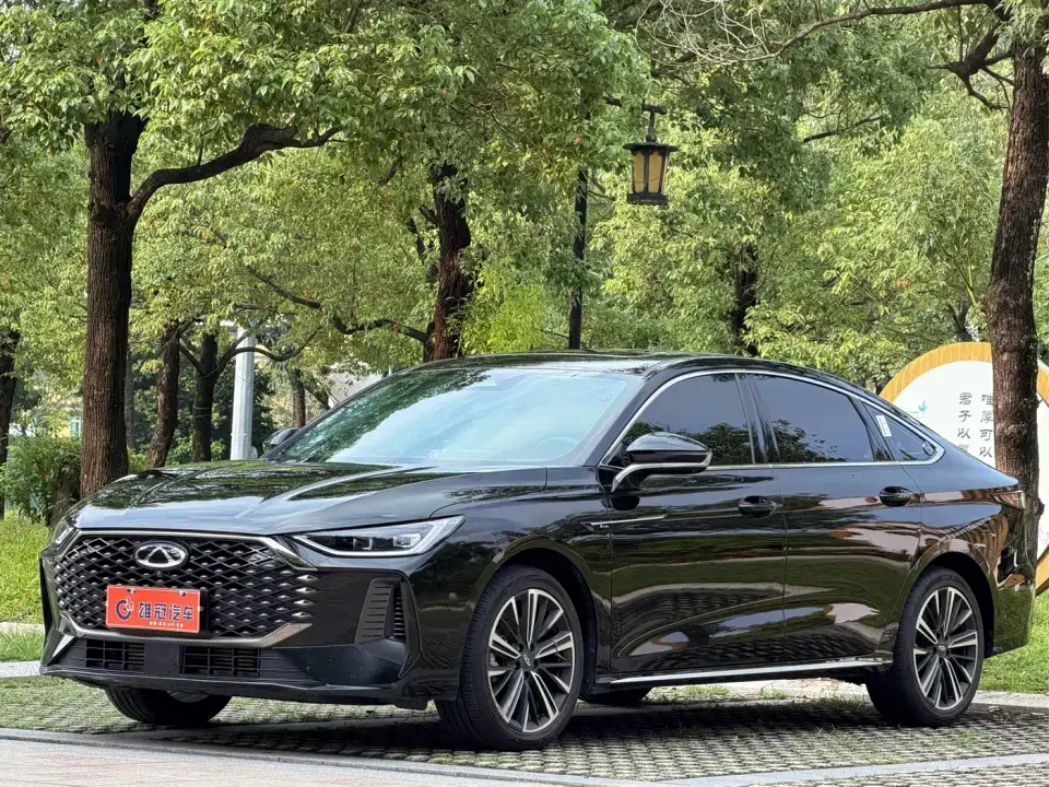 Chery Arrizo 8 PRO Pro 1.6T Luxury 2025