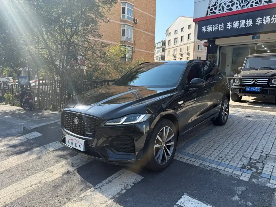 Jaguar F-PACE P250 R-Dynamic BLACK 2023