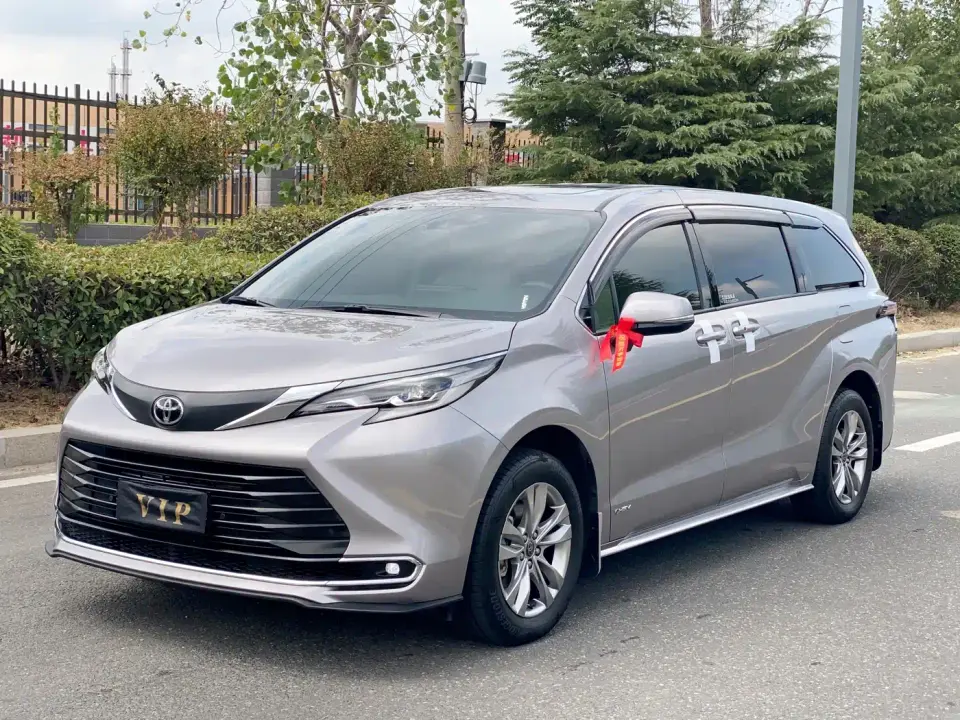 Toyota Sienna 2.5L Hybrid Comfort Edition 2025