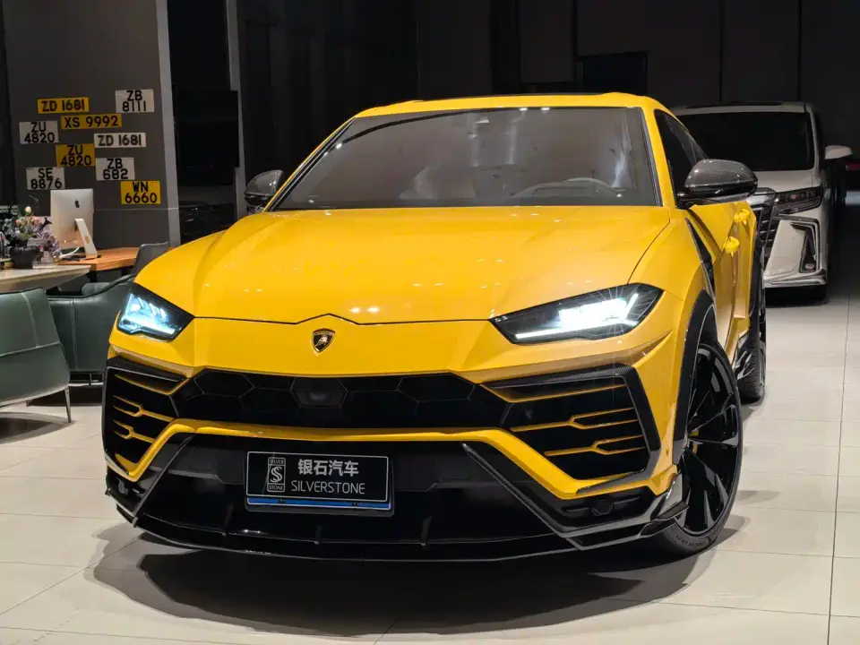 Lamborghini Urus 4.0T V8 2023