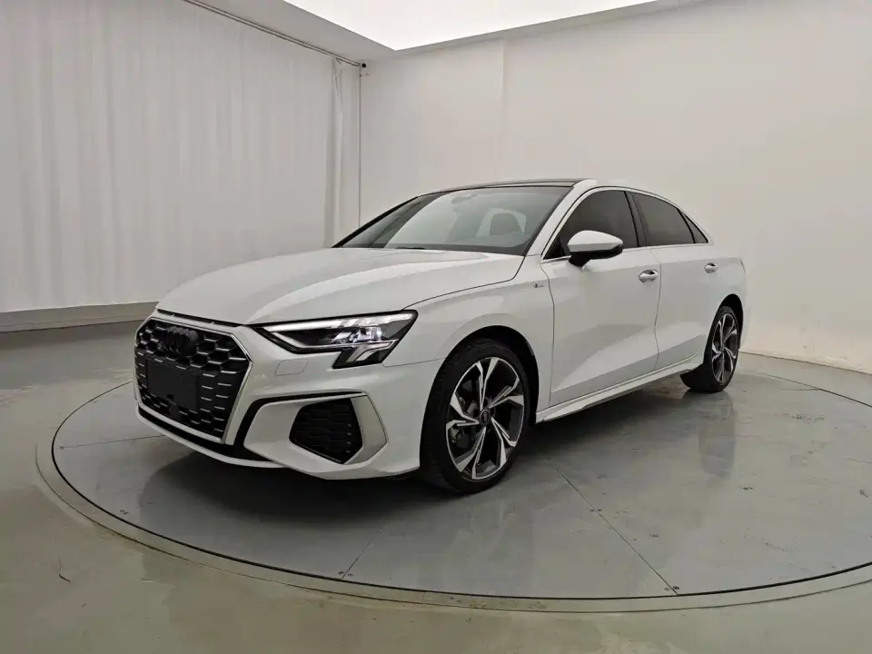 Audi A3 Facelift A3L Limousine 35 TFSI Luxury Sport 2023