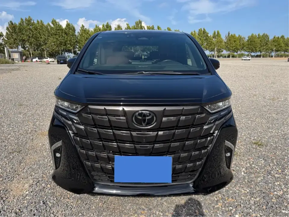 Toyota Alphard Dual Hybrid 2.5L Ultimate Gold Edition 2024