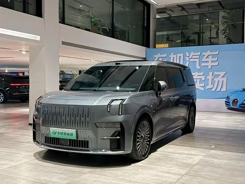 Zeekr 009 6-seat Executive AWD 108kWh 2024