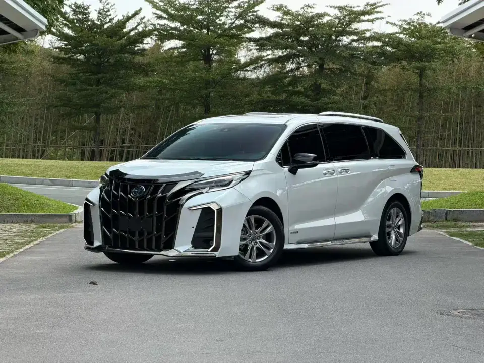 Toyota Sienna 2.5L Hybrid Comfort Edition 2023
