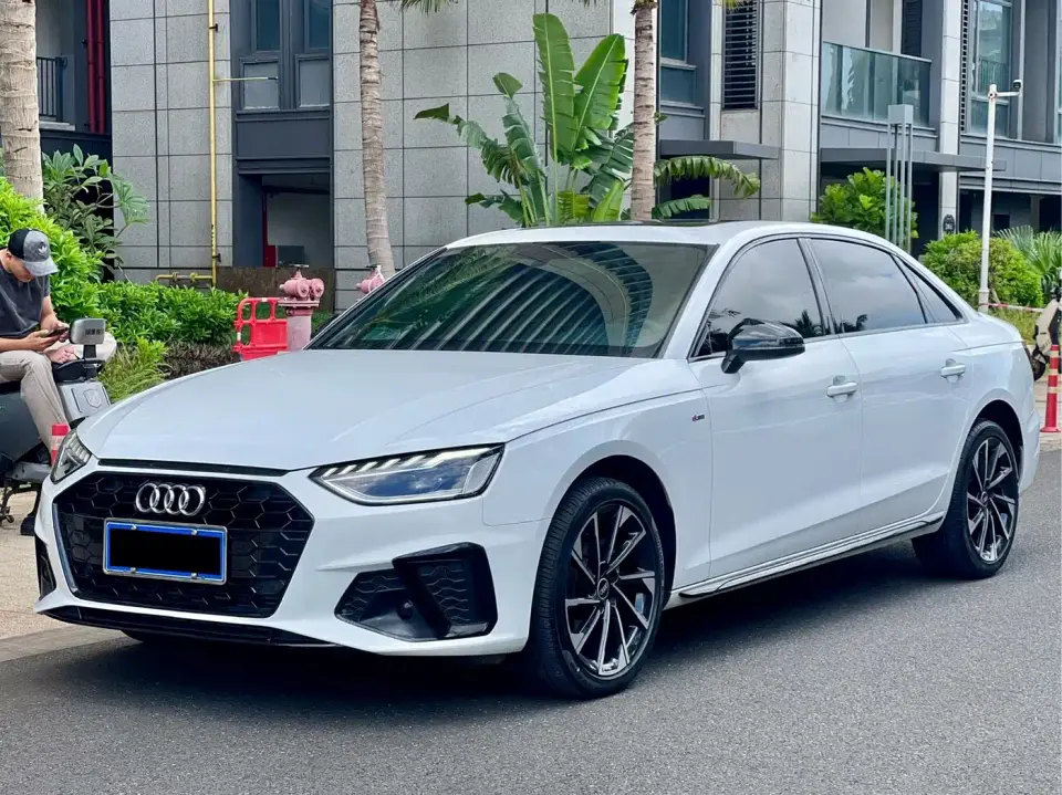 Audi A4L 40 TFSI Luxury Sport 2023