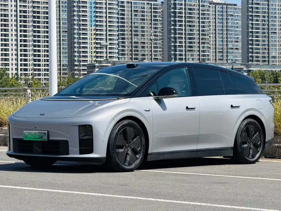 Li Auto i6 2WD Base Model 2026