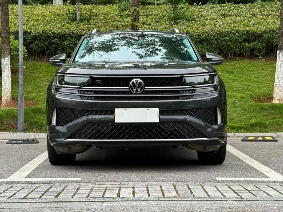 Volkswagen Talagon 380TSI 4WD R-Line Touring Edition 2023