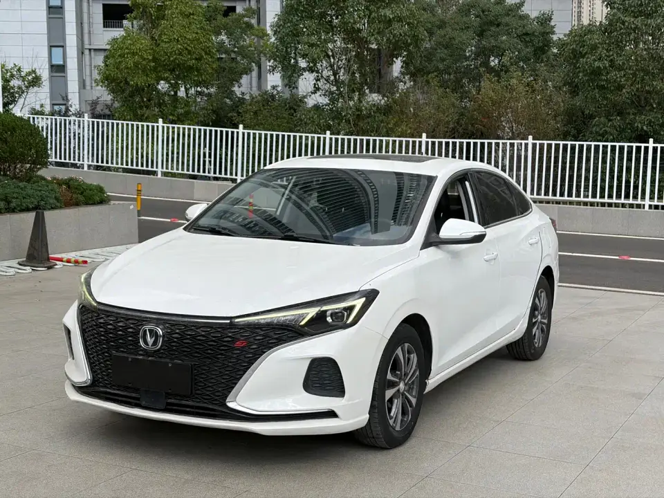 Changan Eado PLUS Blue Whale NE 1.4T GDI DCT Trend 2020