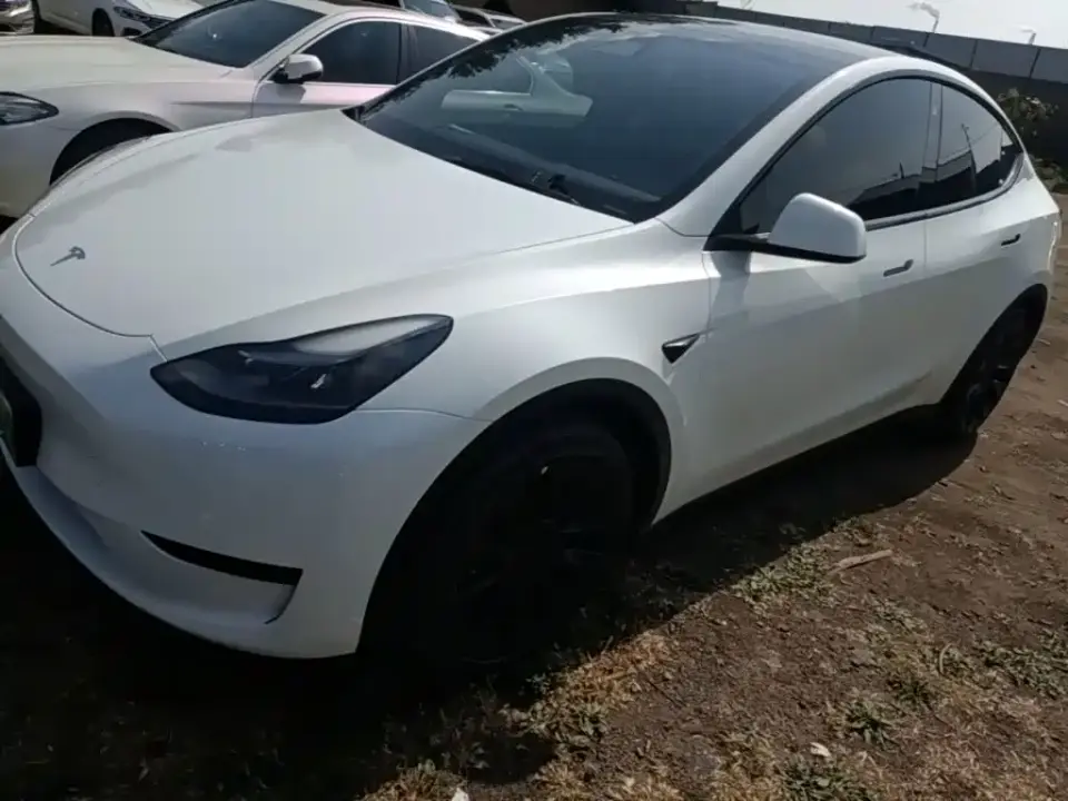 Tesla Model Y Facelift Rear-Wheel Drive Version 2023