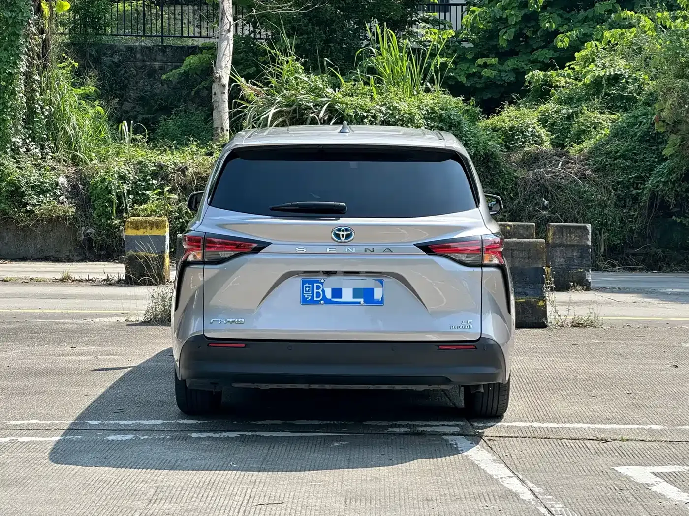 Toyota Sienna 2.5L Hybrid Comfort Edition 2024 — фото 4