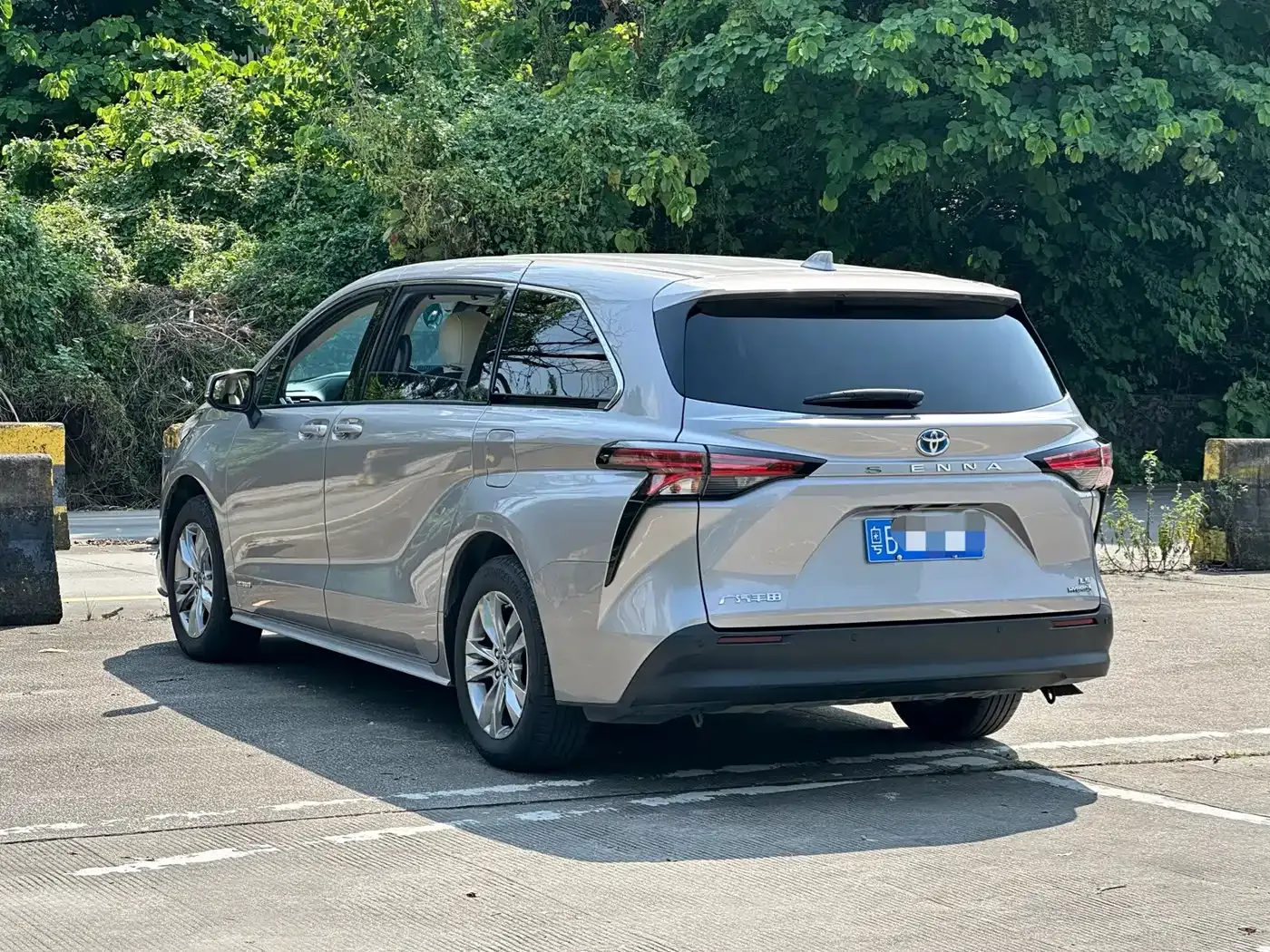 Toyota Sienna 2.5L Hybrid Comfort Edition 2024 — фото 5