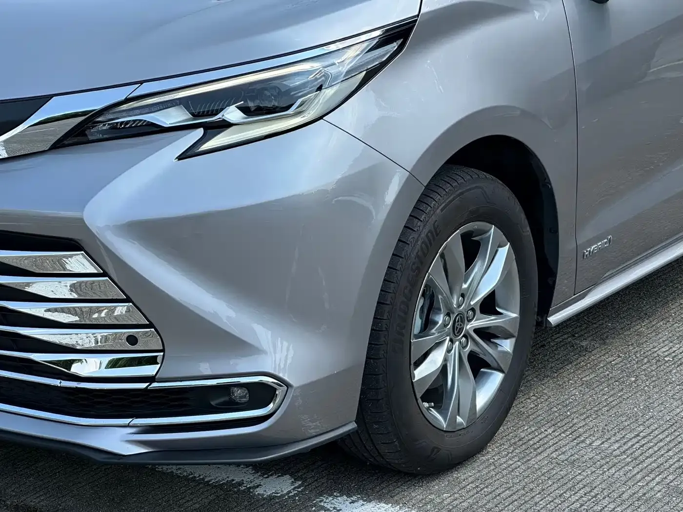 Toyota Sienna 2.5L Hybrid Comfort Edition 2024 — фото 7