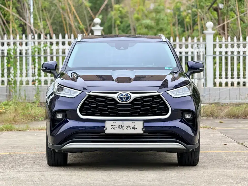 Toyota Highlander Model Dual Engine 2.5L 4WD Premium Edition 7-Seater 2022