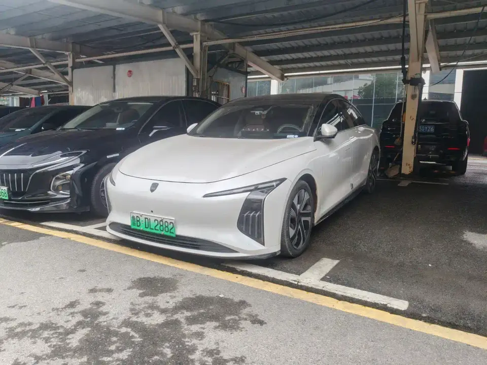 Dongfeng Fengxing Stellar S7 555 Luxury Edition 2025