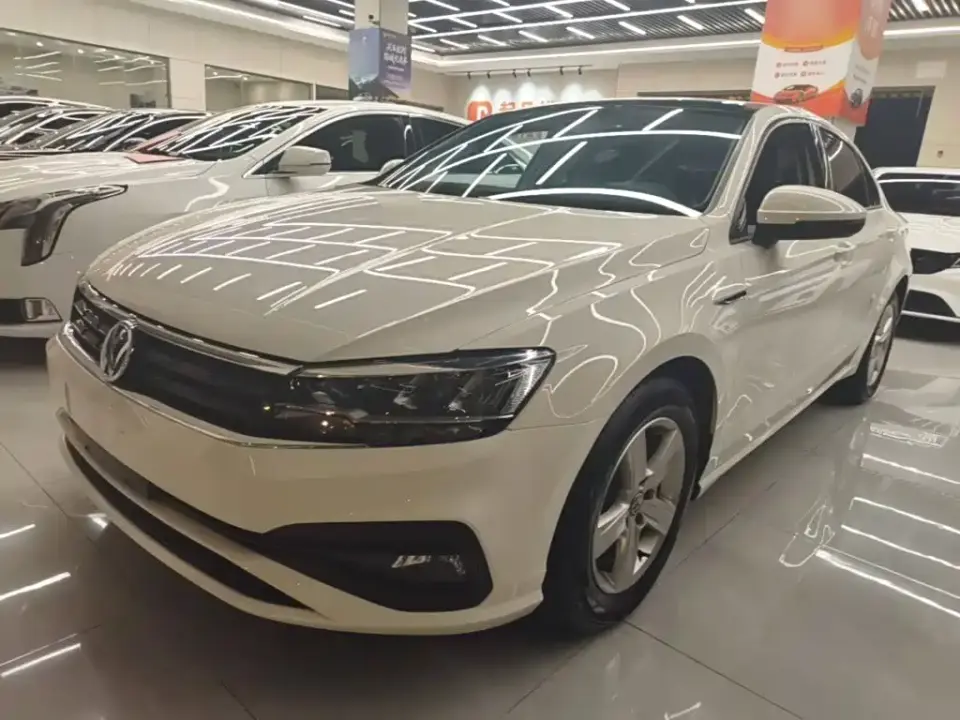 Volkswagen Lamando 230TSI DSG Fashion Edition 2022