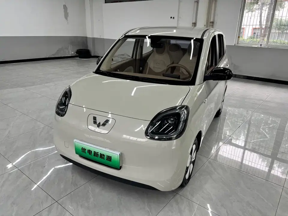Wuling Motors Hongguang MINIEV 4-Door Advanced 2025